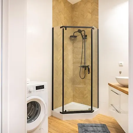 Apartamentysnu, Struga Tower Deep Purple * 拉多姆